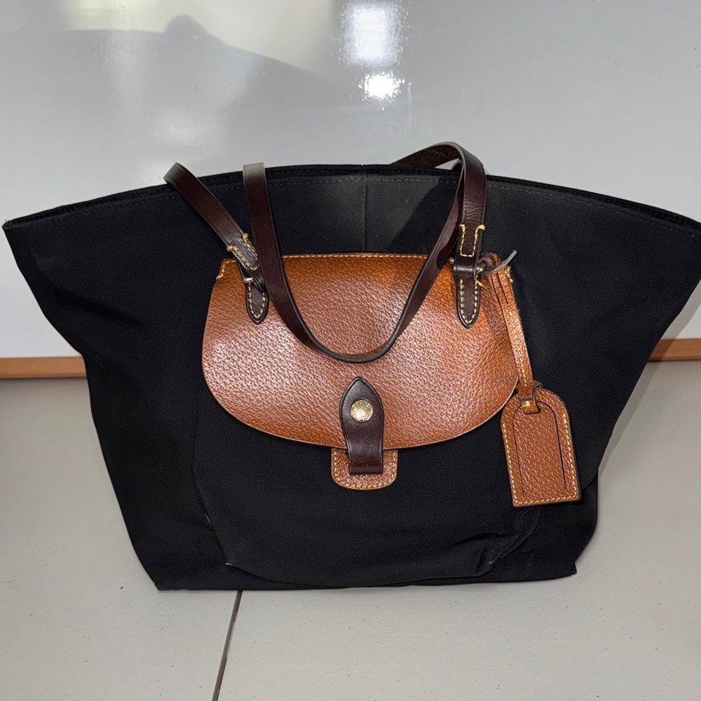 Dooney & Bourke Large Nylon Tote Black Brown Leather Trim Shoulder Bag Classic